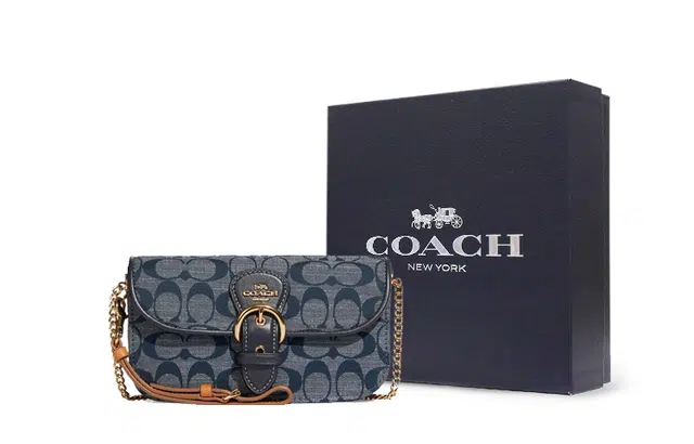 COACH Kleo 19 Chambray