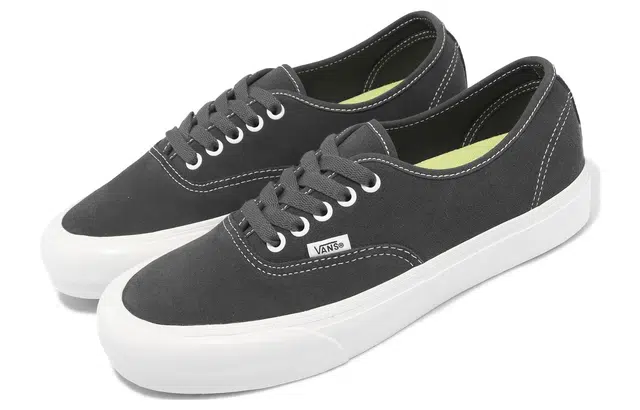 Vans Authentic Vr3