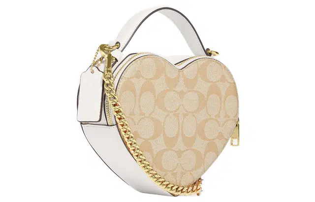 COACH Heart 15