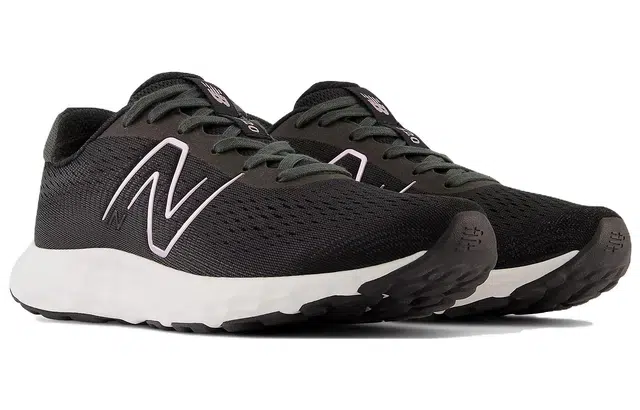 New Balance NB 520 v8