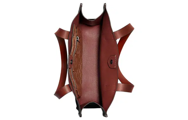 COACH Tote 34