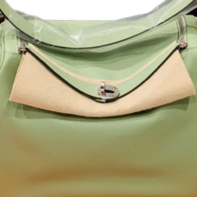 HERMES Lindy 26 Evercolor 3I Vert Criquet