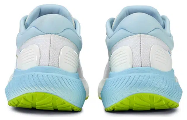 Saucony Surge 1