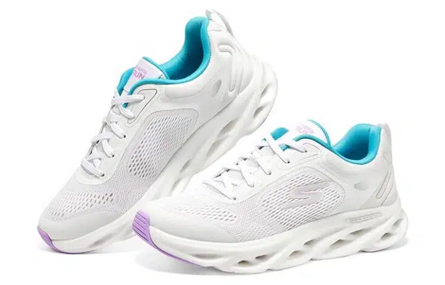 Skechers GO RUN Swirl Tech