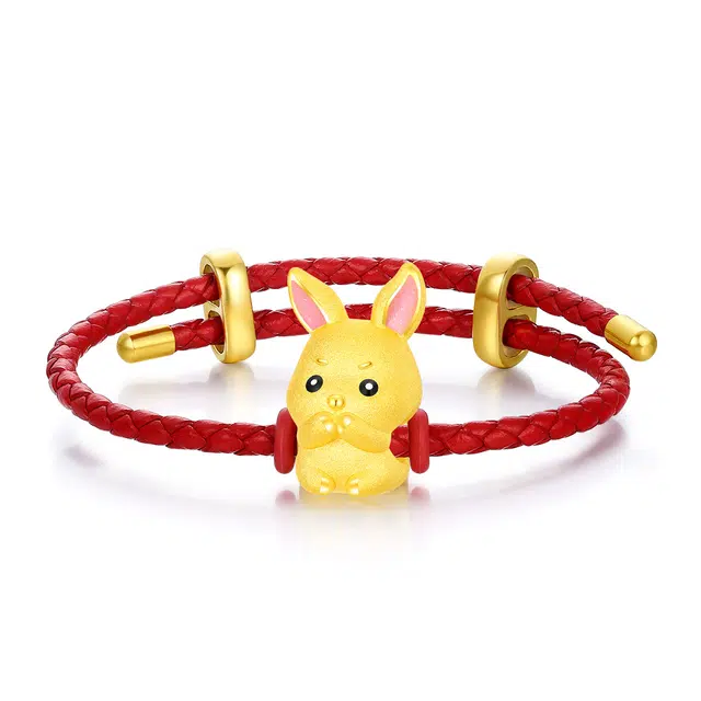 999
