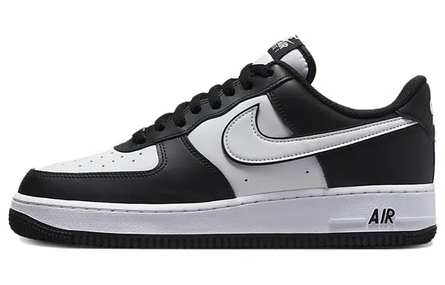 Nike Air Force 1 "Panda"