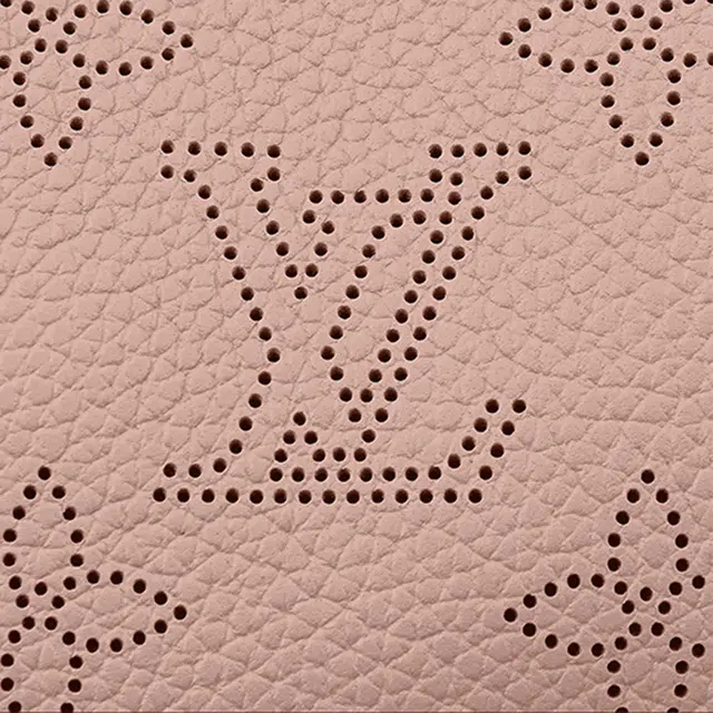 LOUIS VUITTON Bella