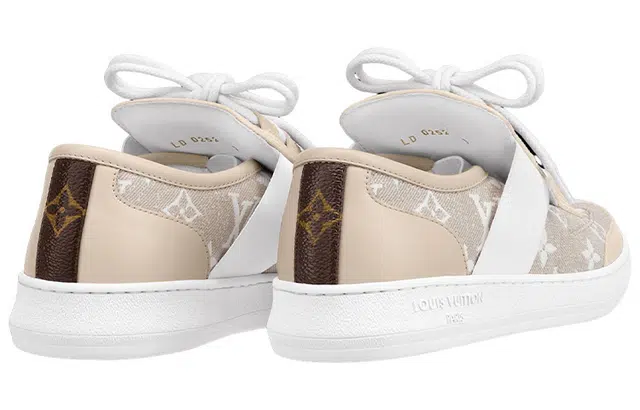 LOUIS VUITTON Monogram