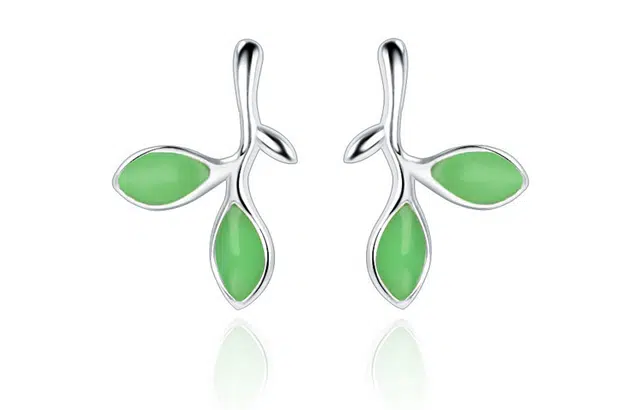 周百福珠宝 嫩芽耳钉 文艺森系气质耳钉简约小清新风发芽嫩叶耳饰女款