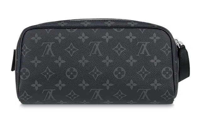 LOUIS VUITTON Dopp Kit