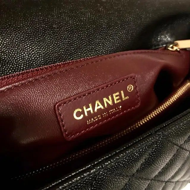 CHANEL COCO handle