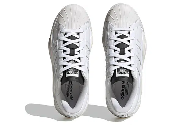 adidas originals Superstar Millencon