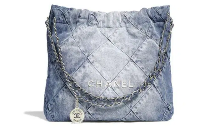 CHANEL 22Bag 23C