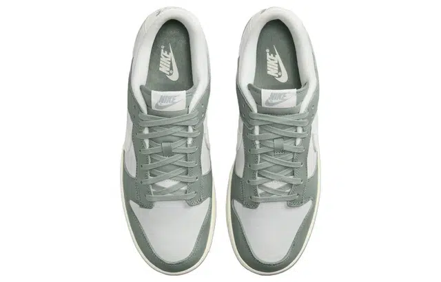 Nike Dunk Low "Mica Green"