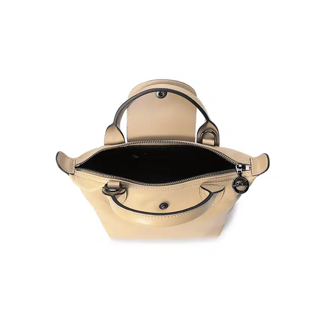 LONGCHAMP Le Pliage Cuir 17