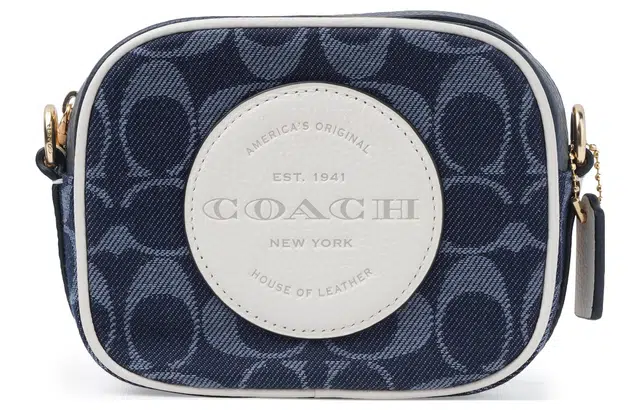 COACH Dempsey 14 Logo