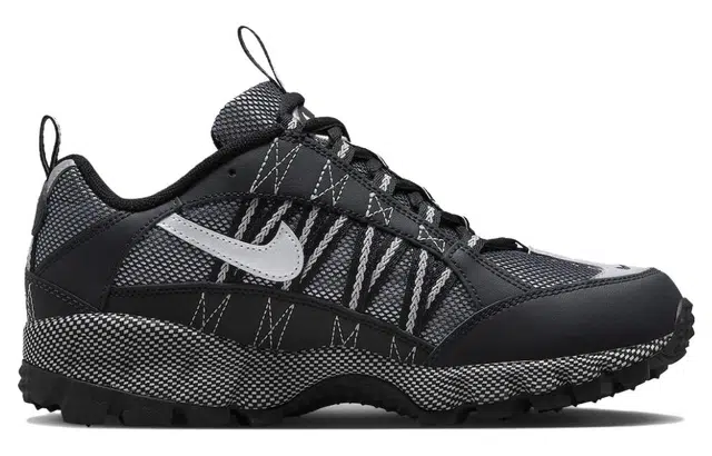 Nike Air Humara QS "Black Metallic"