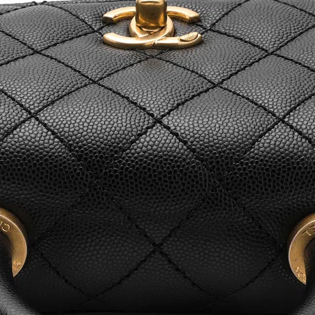 CHANEL 23PCOCO handle