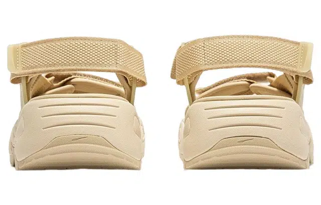 PUMA Traek Lite