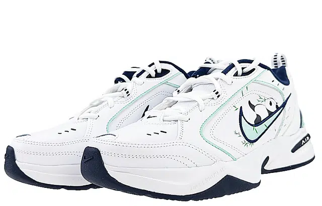 Nike Air Monarch 4