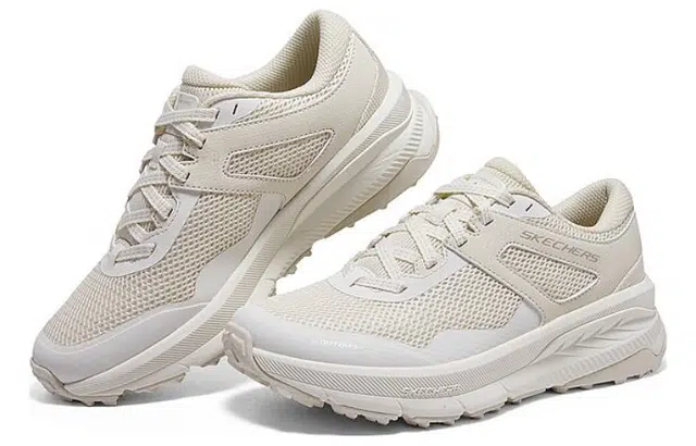 Skechers