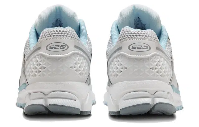 Nike Air Zoom Vomero 5