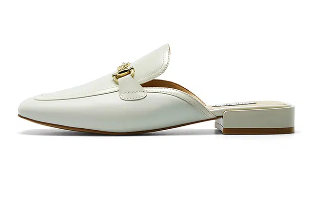NINE WEST