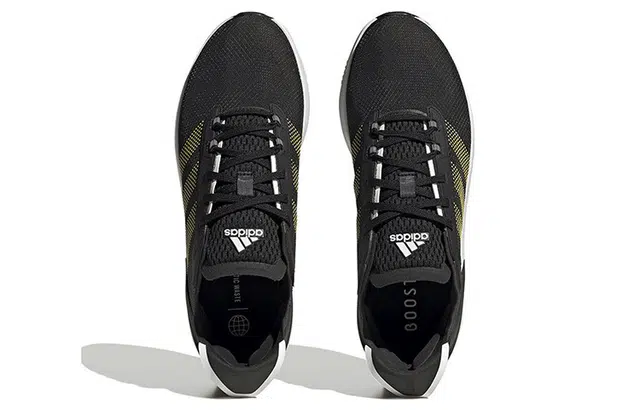adidas Avryn