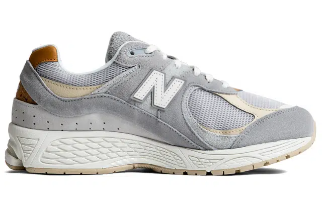 New Balance NB 2002R