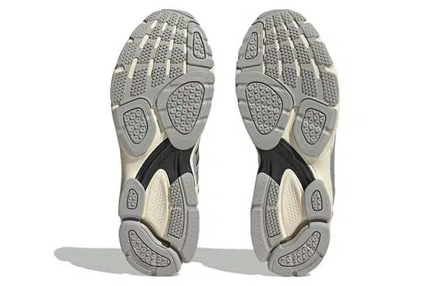 adidas Spiritain 2000