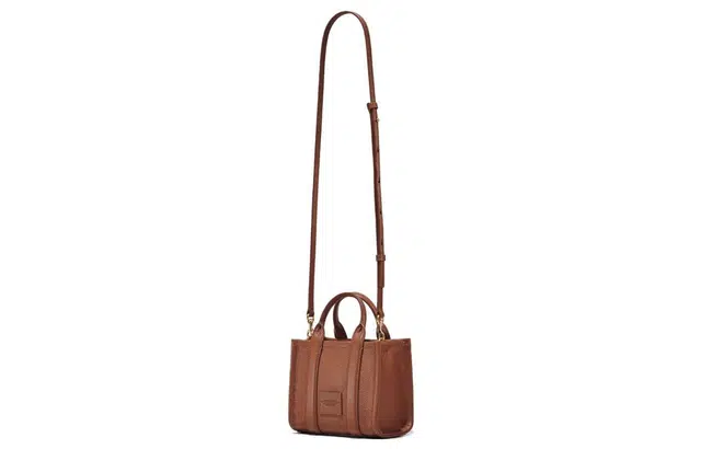 MARC JACOBS 18 Logo Tote