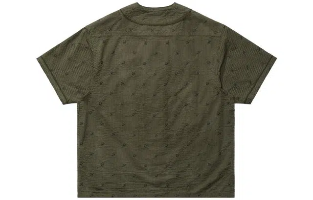UNDEFEATED T