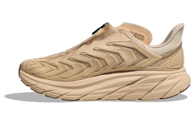 HOKA ONE ONE Project Clifton