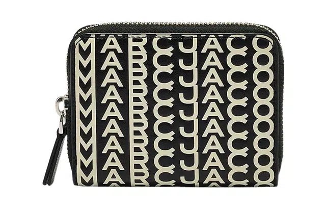 MARC JACOBS