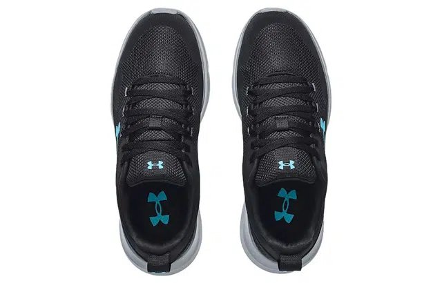 Under Armour Essential