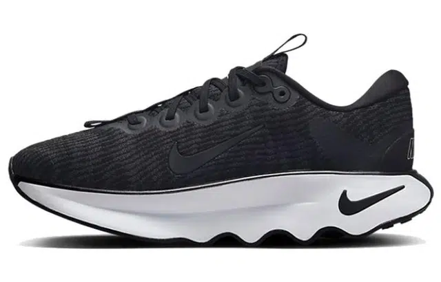 Nike Motiva Black