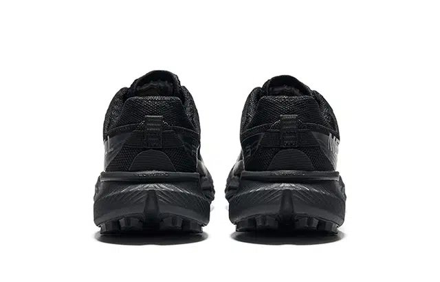 MERRELL Agility Peak