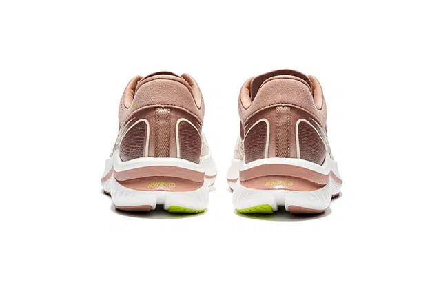 Saucony Slay