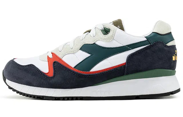 diadora V7000