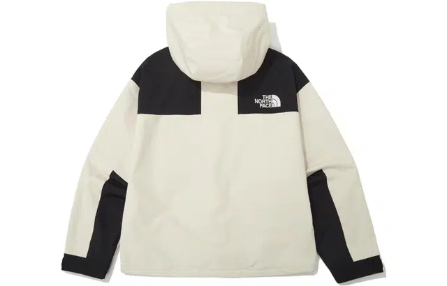 THE NORTH FACE Crop Mountain Dry Logo