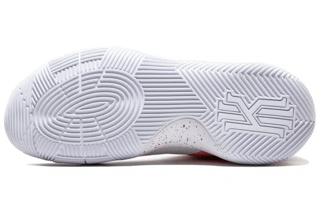 Nike Kyrie 2 Ky-Rispy Kreme