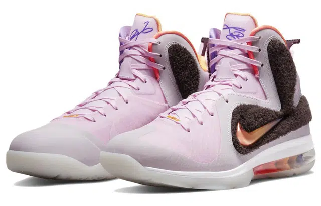 Nike Lebron 9 "Regal Pink"