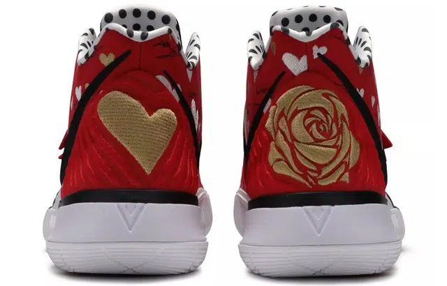 Nike Kyrie 5 "i Love You Mom"