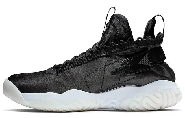 Jordan Proto React Low Black