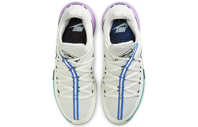 Nike LeBron 17 Low "Glow in the Dark"