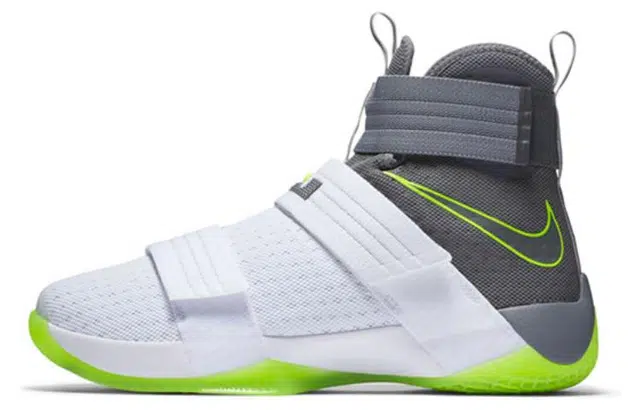 Nike zoom soldier 10