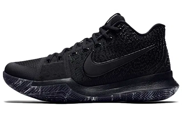 Nike Kyrie 3 Triple Black