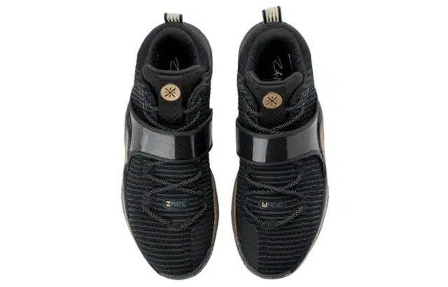LiNing WOW 6