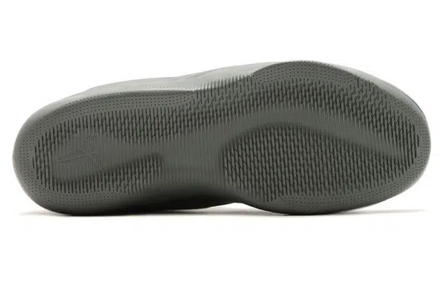 Nike Kobe 11 Alt Tumbled "Grey"