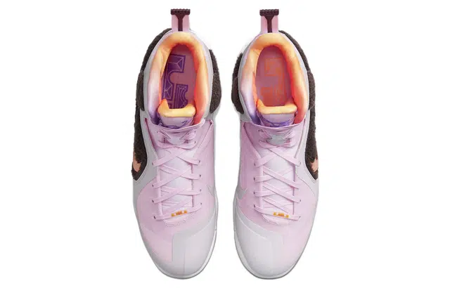 Nike Lebron 9 "Regal Pink"